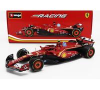 Bburago F1 Formula 1 Ferrari SF-24 (2024) con casco - SAINZ - Escala 1:18 - Replica de coches de carreras de colección increíblemente detallada
