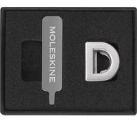 Moleskine Pin para Cuaderno o Agenda Letra D, Broche Letras, Personaliza el Cierre con Elástico, Idea de Regalo Personalizada, Color Plata