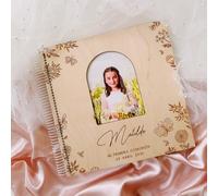MONAMI - Libro de firmas Personalizado con Foto. Álbum Libro de firmas para Boda, comunión o Bautizo. Grabado en Madera de Abedul, 30 páginas. Realizado artesanalmente en España.