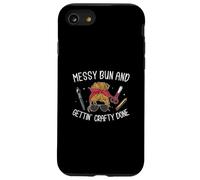 Moño desordenado y hecho astuto divertido Crafter Craftaholics Carcasa para iPhone SE (2020) / 7 / 8