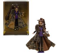 Monster High Clawdeen Wolf House of Wolf Muñeca Coleccionable con Abrigo de Piel sintética de Jacquard, Vestido Chaqueta Morado, pantabotas y Accesorios Dorados, JDR66