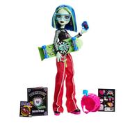 Monster High Fearbook Ghoulia Yelps Muñeca | Set de Muñeca Zombie con temática Skate Club: chaqueta universitaria, anuario, patineta y casco cerebro, JML44