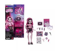 Monster High Self-Scare Secrets Draculaura Conjunto de muñeca y Accesorios con 13 sorpresas realistas, como un Rodillo Facial Que Funciona y un Tablero de inspiración Personalizable, JHK43
