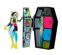 Monster High Muñeca Frankie Stein Skulltimate – Armario y 15 accesorios, brilla en la oscuridad