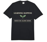 Montessori Mom Crianza Suave Aprendizaje intencional Consciente Comfort Colors Adult Heavyweight T-Shirt