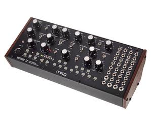 Moog Mother-32