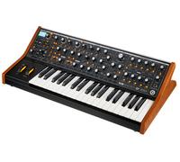 Moog Subsequent 37