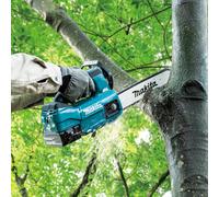 Motosierra a batería makita duc254z 18v ah 25 cm longitud espada