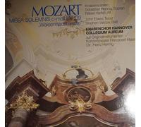 Mozart: Missa solemnis KV 139 "Waisenhausmesse" in c-moll [Vinyl LP] [Schallplatte]