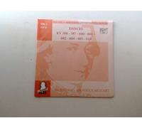 Mozart Volume 3 Serenades - Divertimenti - Dances. Dances KV 300/587/600/601/602/604/605/610.