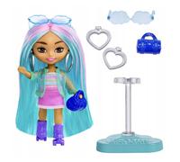 Mu eca Barbie Extra Mini Minis con cabello azul, atuendo deportivo, patines, accesorios y soporte de 3,25 pulgadas