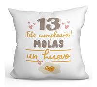 MUGFFINS Cojín 40x40 cm Relleno Incluído para Regalar en un Feliz Cumpleaños - En Español - Feliz Cumpleaños Molas un Huevo - Regalo Original y Divertido