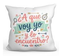 MUGFFINS Cojín con Relleno Regalo Madre Divertido | Cojín mamá Gracioso con Frase ¿A Que voy yo y lo Encuentro? en Español 40x40cm poliéster | progenitores v3
