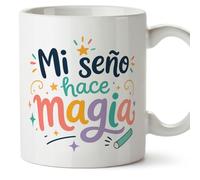 MUGFFINS regalo maestra infantil | taza profe Mi seño hace magia en Español | detalle profesora guardería | cerámica 330 Ml | desayuno aula | Infantil v4