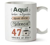 MUGFFINS regalo profesora divertida | regalo profesor divertido | taza profe Aquí bebe alguien que dice silencio 47 veces al día en Español 330 Ml | cerámica resistente | Enseñanza v3