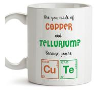 MUGFFINS Taza de química - Are You Made of Copper and Tellurium? Because You'Re Cute -Tazas de café para químicos. Regalos para químicos, para los Amigos y la Familia - Cerámica - 11oz / 350 ml