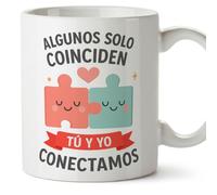 MUGFFINS taza regalo novia y novio con frase Algunos solo coinciden tú y yo conectamos en Español | aniversario, regalos San Valentín, cumpleaños, novio, novia, romántico, amor | pareja-2 v1