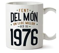 MUGFFINS Tazas 1976 Cumpleaños - En Catalán - Fent del Món un Lloc Millor - 11 oz / 330 ml - Regalo original y divertido