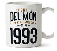 MUGFFINS Tazas 1993 Cumpleaños - En Catalán - Fent del Món un Lloc Millor - 11 oz / 330 ml - Regalo original y divertido