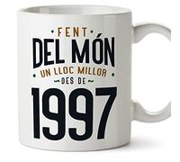 MUGFFINS Tazas 1997 Cumpleaños - En Catalán - Fent del Món un Lloc Millor - 11 oz / 330 ml - Regalo original y divertido