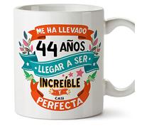 MUGFFINS Tazas 44 Cumpleaños - En Español - Me ha llevado 44 años llegar a ser increíble - 11 oz - Regalo original y divertido