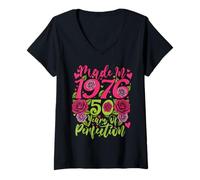 Mujer 50 Cumpleaños Made in 1976 50 Años Perfección Floral Camiseta Cuello V