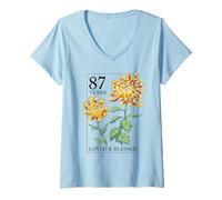 Mujer 87 Years Loved and Blessed - Sello Floral con diseño de Flores para cumpleaños número 87 Camiseta Cuello V