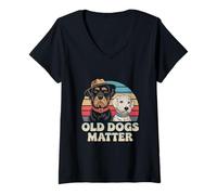 Mujer Amor Perro Viejo Divertido Perros Viejos Citas Perros Viejos Importan Camiseta Cuello V