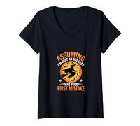 Mujer Asumiendo Que Soy Solo una Bruja de Halloween anciana Camiseta Cuello V