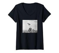 Mujer Bandera izando en Iwo Jima por Joe Rosenthal Camiseta Cuello V