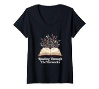 Mujer Bibliófilo de Biblioteca Leyendo a través de Fuegos Artificiales Camiseta Cuello V