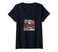 Mujer Big Heart Enseña a las Mentes Pequeñas Apreciación al Maestro Camiseta Cuello V