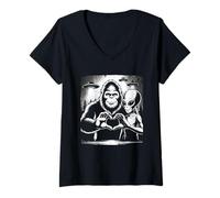 Mujer Bigfoot Y Alien Love Hand Sign Sasquatch OVNI Paranormal Camiseta Cuello V