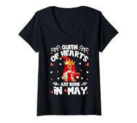 Mujer Birthday Gnomes For Women Queen of Hearts Are Born In May Camiseta Cuello V