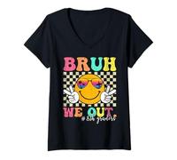 Mujer Bruh We Out Clase de graduación de octavo grado para estudiantes de octavo grado 2025 Camiseta Cuello V