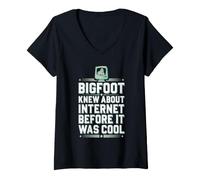 Mujer Camiseta Bigfoot Believer Sasquatch con críptido y Criatura del Bosque Camiseta Cuello V