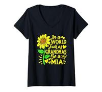Mujer Camiseta In A World Full of Grandmas Be A MIA Día de la Madre Camiseta Cuello V