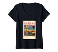 Mujer Claifornia Classic Car at Motel Illustration Graphic Designs Camiseta Cuello V