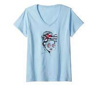 Mujer Cuban Girl Havana Cuba Culture Cuban Heritage Flag Pride Camiseta Cuello V