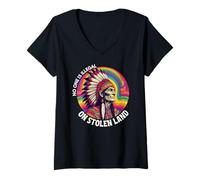 Mujer Día de los Pueblos Indígenas, nadie es ilegal en tierras robadas Camiseta Cuello V