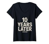 Mujer Diez años después, Divertida Fiesta de cumpleaños de 10 años Camiseta Cuello V