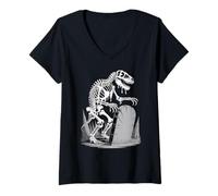 Mujer Dinosaur Skeleton in Haunted Forest Fantasy Illustration Camiseta Cuello V