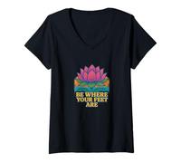 Mujer Diseño Be Where Your Feet Are Lotus Flower Mindfulness Camiseta Cuello V
