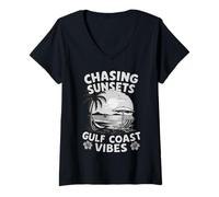 Mujer Diseño retro de playa Chasing Sunsets Gulf Coast Vibes Camiseta Cuello V