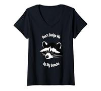 Mujer Don't Judge Me by My Snacks Funny Raccoon Camiseta Cuello V