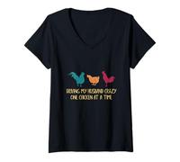 Mujer Driving My Husband Crazy One Chicken at a Time Funny Chicken Camiseta Cuello V