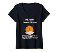 Mujer El Gigante Que Tienes Delante Nunca Es Más Grande Que Dios. Camiseta Cuello V