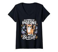 Mujer En un mundo de palomas, sé un gato, juego de palabras, arte de gatos de los 70, lindos gatos Camiseta Cuello V