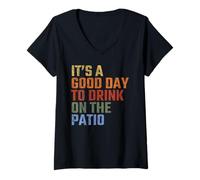 Mujer Es un buen día para beber en el patio Retiro vintage Camiseta Cuello V