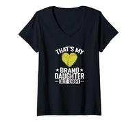 Mujer Esa es mi Nieta allá afuera Softbol Camiseta Cuello V